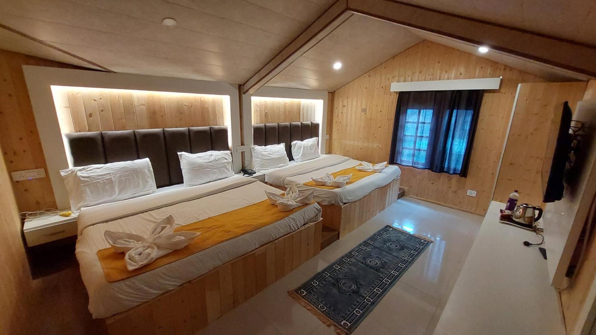 Hotel Outlook Pahalgām Εξωτερικό φωτογραφία