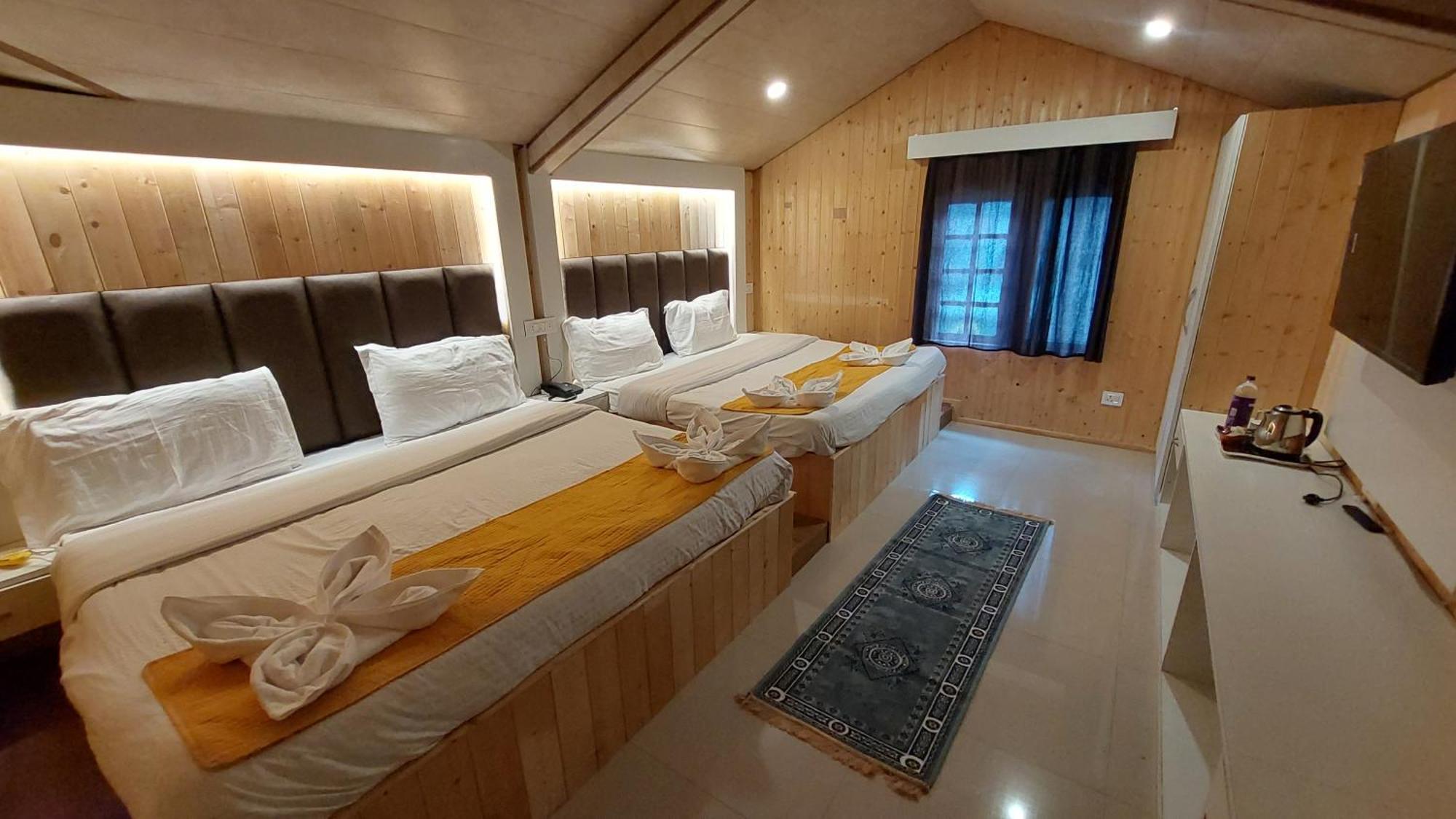 Hotel Outlook Pahalgām Εξωτερικό φωτογραφία