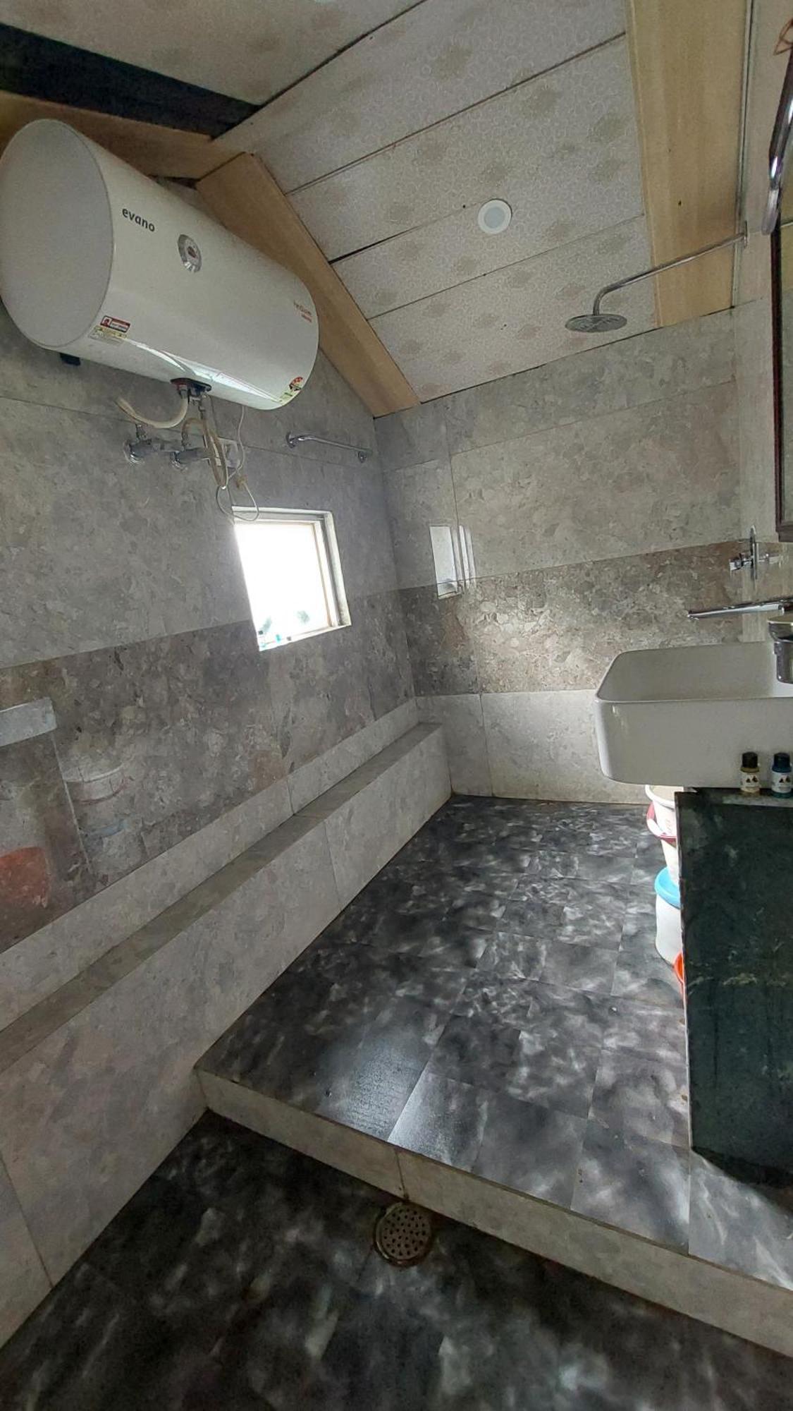 Hotel Outlook Pahalgām Εξωτερικό φωτογραφία
