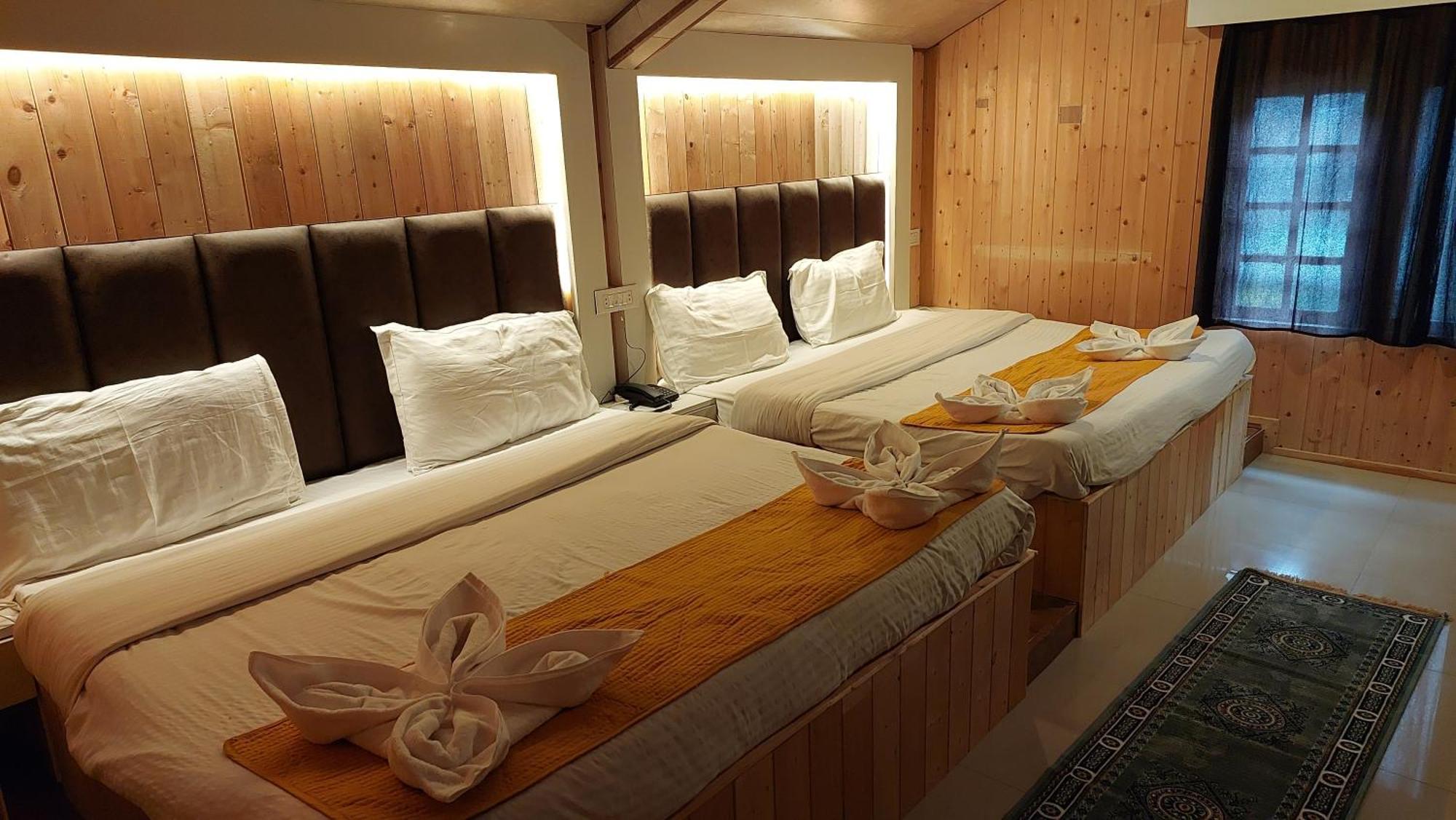 Hotel Outlook Pahalgām Εξωτερικό φωτογραφία